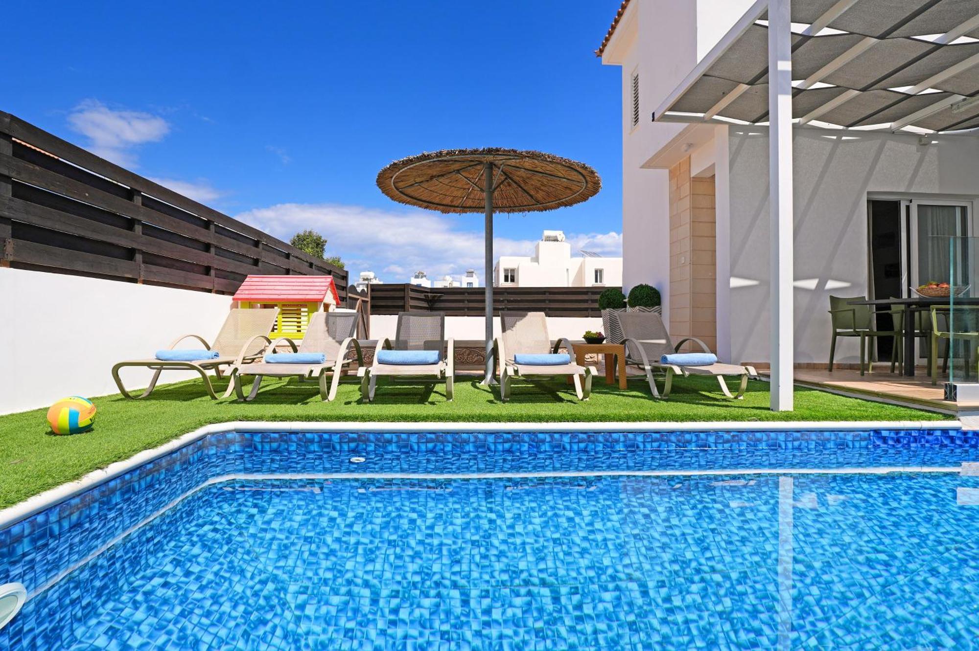 Villa White Star - 100M From Serena Beach Protarász Kültér fotó